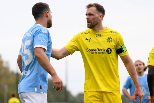 Gabriel Busanello of Malmö FF and Brede Moe of Bodø/Glimt