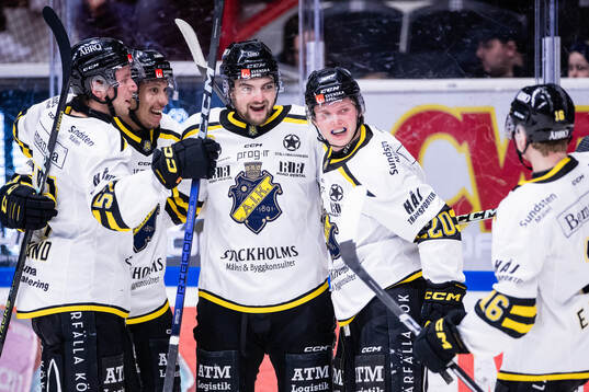 AIKs Rasmus Rudslätt jublar