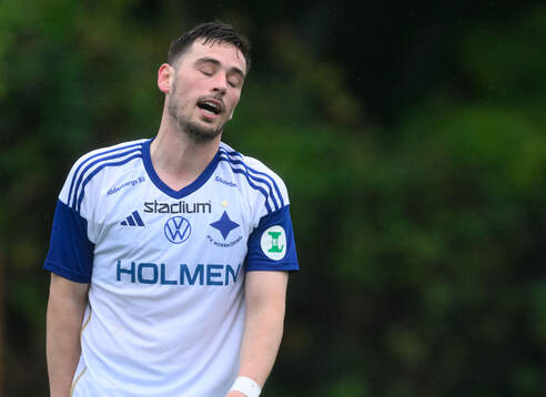 Vito Hammershöy-Mistrati of IFK Norrköping looks dejected