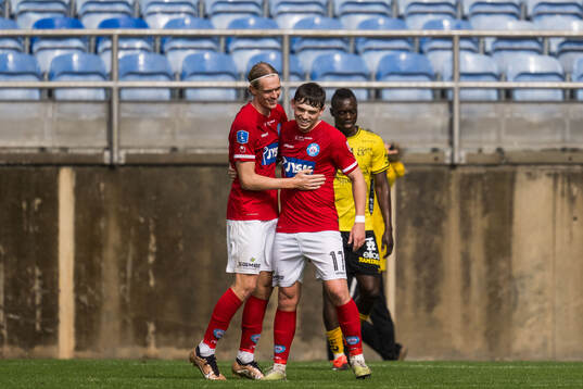 Stefan Thordarson and Callum McCowatt of Silkeborg
