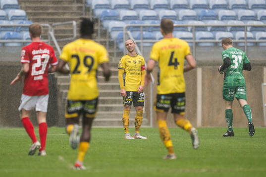 Niklas Hult of Elfsborg looks dejected