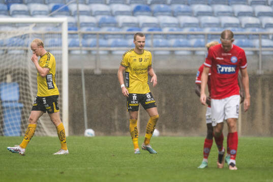 André Boman and Gustav Henriksson of Elfsborg looks