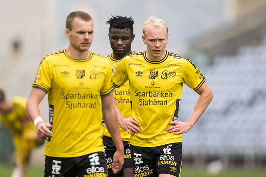 Buhari Ibrahim, Buhari Ibrahim and André Boman of Elfsborg