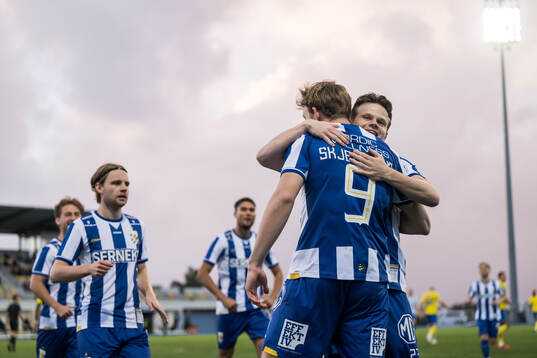 Laurs Skjellerup and Kolbeinn Thordarson of IFK Göteborg