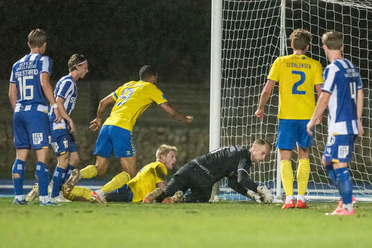 Goalkeeper Pontus Dahlberg of IFK Göteborg