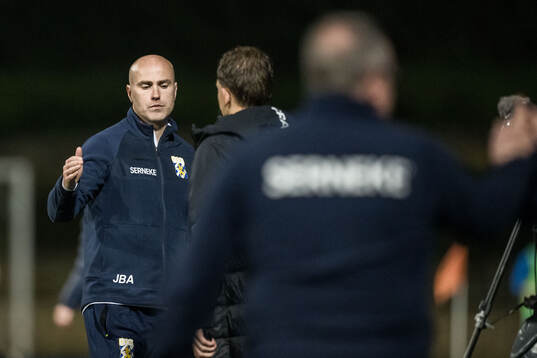 Head coach Jens Berthel Askou of IFK Göteborg