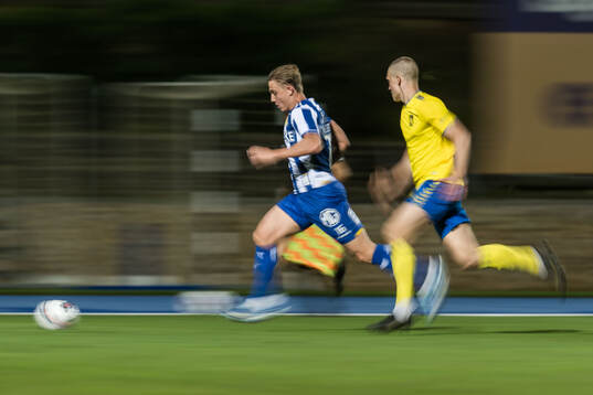 Linus Carlstrand of IFK Göteborg and Rasmus Lauritsen of