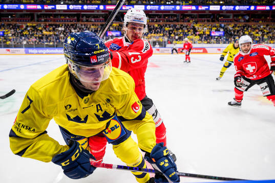 Henrik Tömmernes of Sweden and Sandro Schmid of Switzerland