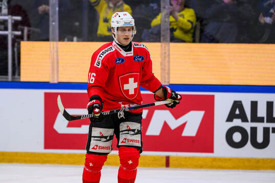 Dario Wüthrich of Switzerland looks dejected