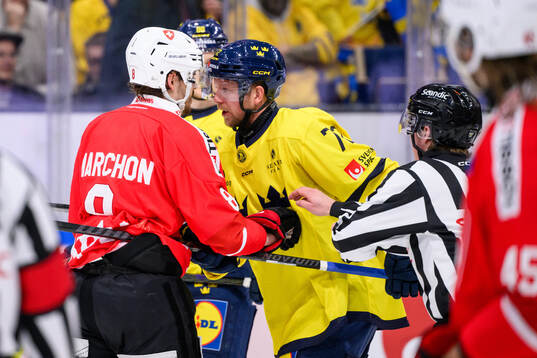 Marc Marchon of Switzerland and Tim Heed of Sweden