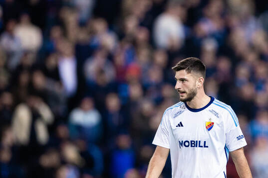 Djurgårdens Besard Sabovic deppar