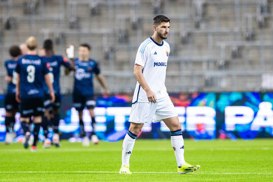 Djurgårdens Besard Sabovic deppar