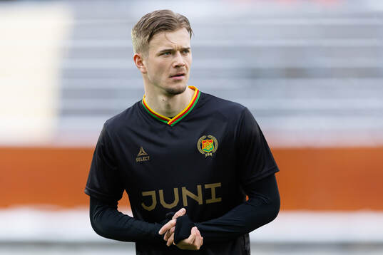 GAIS Alexander Ahl Holmström innan träningsmatchen i