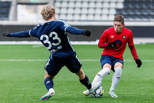 Bläddra bland fler bilder av Fotboll, Träningsmatch, Utsikten - Örgryte