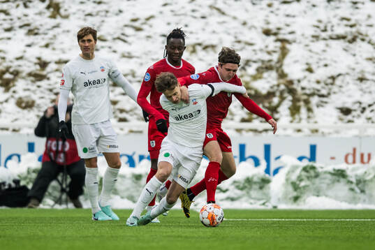 Helsingborgs Lukas Kjellnäs och FC Helsingörs Ludvig