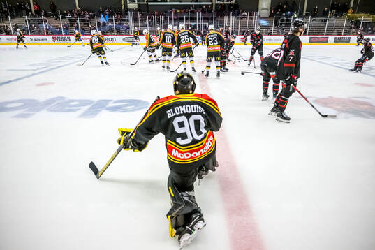 Spelarna värmer upp