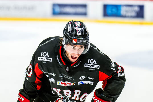 Nybros Juho Liuksiala har ont