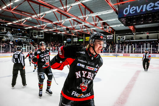 Nybros Jacob Grönhagen jublar
