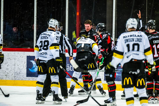 Västerås Adam Hofbauer och Nybros Jesper Mångs
