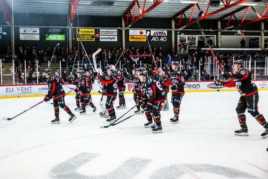 Nybro spelare jublar
