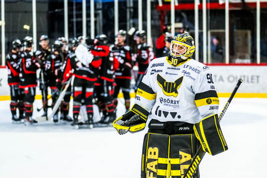 Västerås målvakt Ian Blomquist deppar