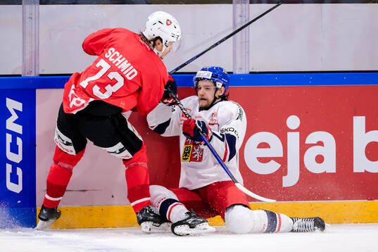 Sandro Schmid of Switzerland and Michal Kovarcik of Czech