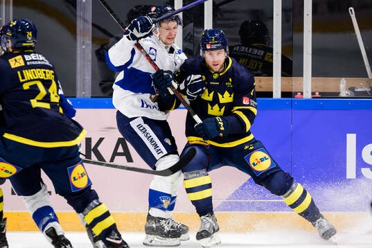 Juha Jääskä of Finland and Christian Folin of Sweden
