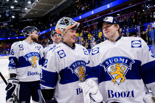 goaltender Emil Larmi and goaltender Lassi Lehtinen of