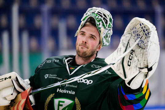 Färjestads målvakt Maxime Lagacé jublar