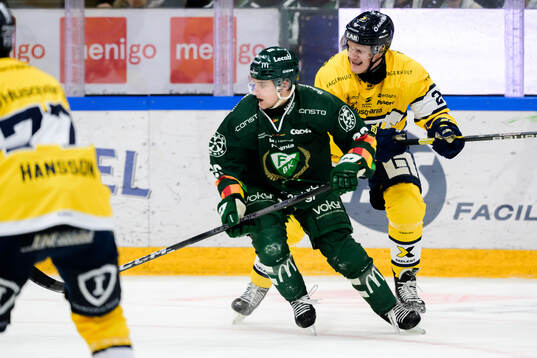 Färjestads Joel Nyström och HV71s Tommi Tikka