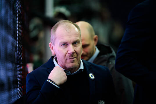 HV71s tränare Johan Lindbom