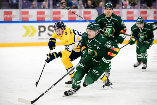 HV71s Tommi Tikka och Färjestads Joakim Nygård