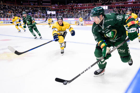 HV71s Isac Brännström och Färjestads Michael Lindqvist