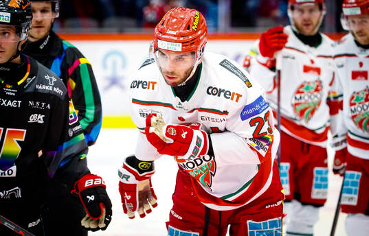MoDos Josh Dickinson blöder