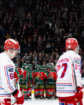 Frölundas spelare jublar