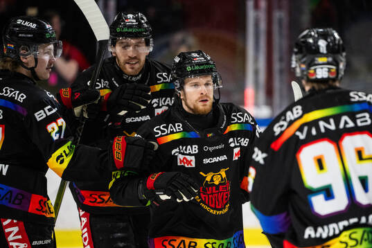 Luleås Brendan Shinnimin jublar