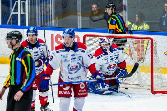 Oskarshamns målvakt Marek Langhamer deppar