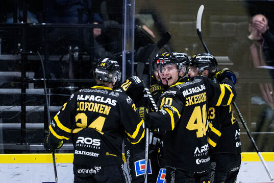 Västerås Herman Träff jublar