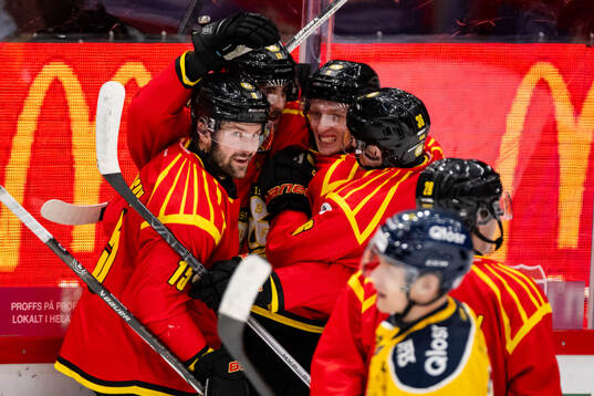 Brynäs Simon Bertilsson , Jack Kopacka och Oliver