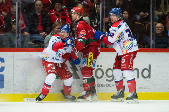 Oskarshamns Oscar Engsund och MoDos Josh Dickinson