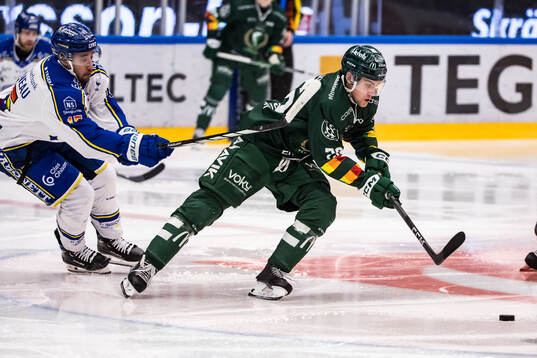 Leksands Max Veronneau och Färjestads Joel Nyström