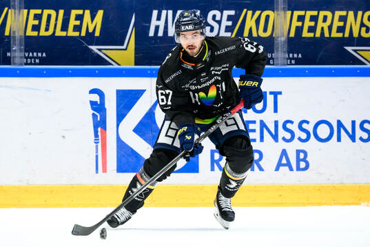 HV71s Oliwer Kaski