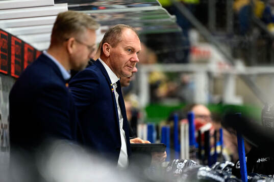 HV71s tränare Johan Lindbom