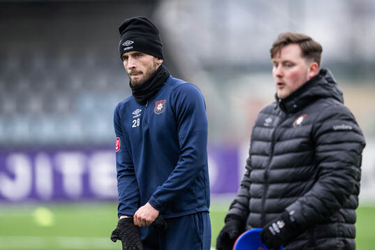 Erion Sadiku och assisterande tränare Jesper Swedlund