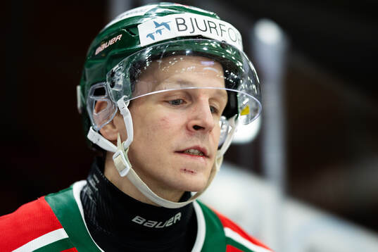 Frölundas Max Friberg innan ishockeymatchen i SHL mellan