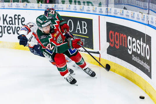 Växjös Eric Martinsson och Frölundas Max Friberg