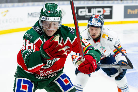 Frölundas Carl Klingberg och Växjös Kalle Kossila