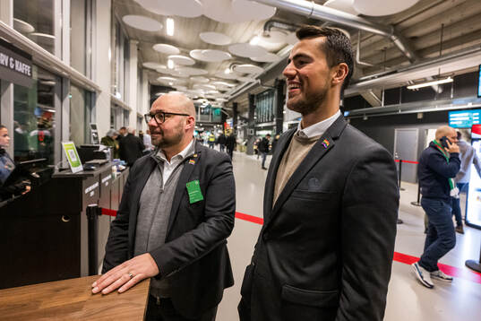 Rögles säljare Mats Ridderborg och försäljnings chef