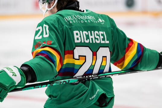 Rögles Lian Bichsel tröja med pride