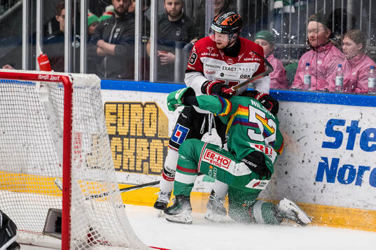 Örebros Linus Arnesson och Rögles Felix Nilsson